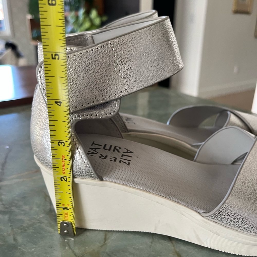 Naturalized Silver Sandals NWOB - Picture 5 of 5
